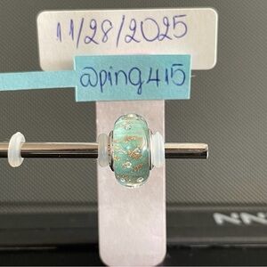 Pandora Mint Glitter Murano